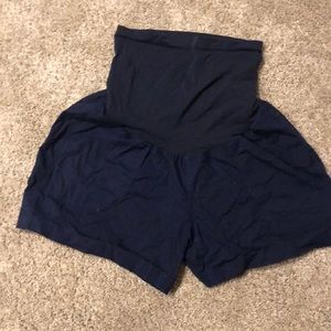 Maternity shorts